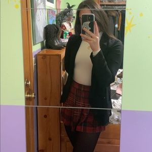 Meet your Posher, Kira